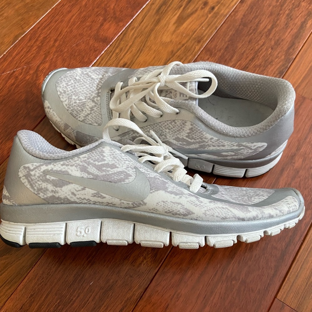 Rarely worn, reptile print, Nike Free 5.0